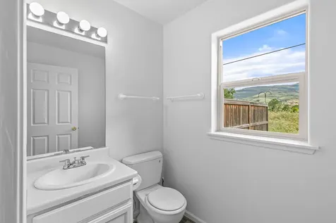 48 Crocker Street Ashland OR 97520