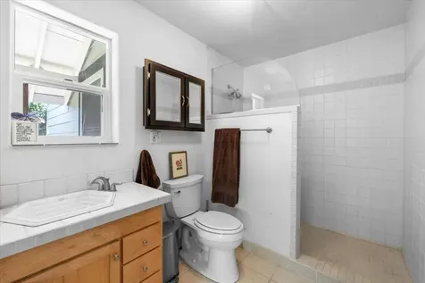 1205 E Park Street Grants Pass OR 97527