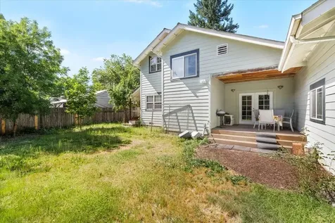 1205 E Park Street Grants Pass OR 97527