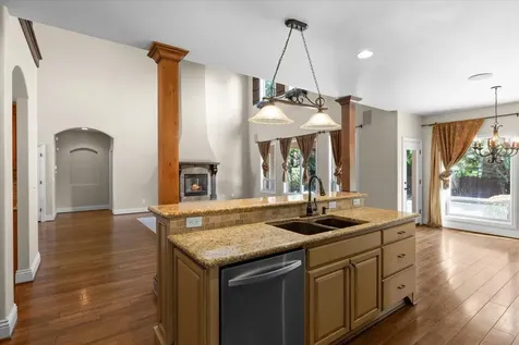 888 Arrowhead Trail Eagle Point OR 97524