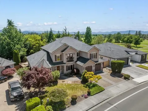 888 Arrowhead Trail Eagle Point OR 97524