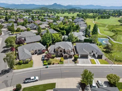 888 Arrowhead Trail Eagle Point OR 97524