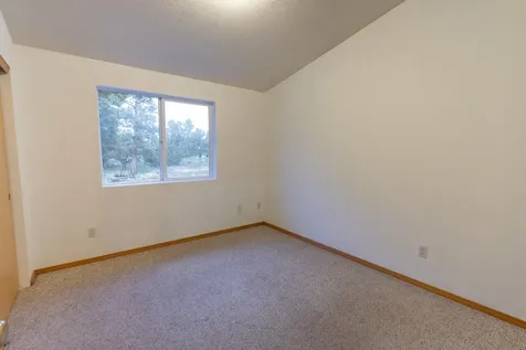 24880 Deer Lane Bend OR 97701