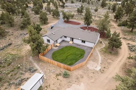 24880 Deer Lane Bend OR 97701