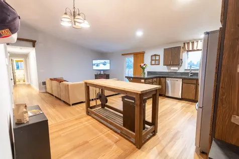 24880 Deer Lane Bend OR 97701