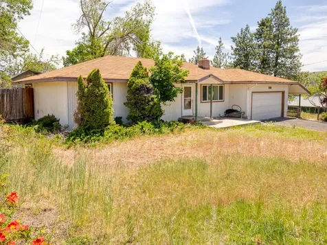 2171 Thrall Street Klamath Falls OR 97601