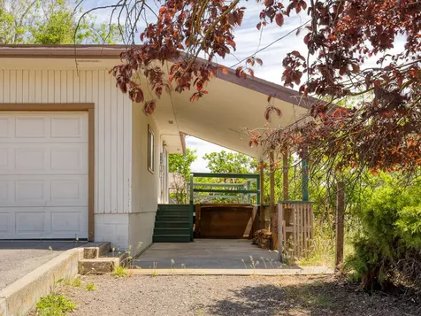 2171 Thrall Street Klamath Falls OR 97601