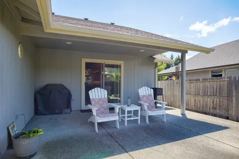 1820 SW I Street Grants Pass OR 97526