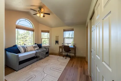2642 NE Keats Drive Bend OR 97701