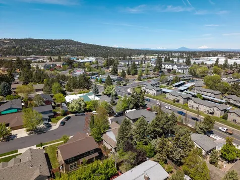 2642 NE Keats Drive Bend OR 97701