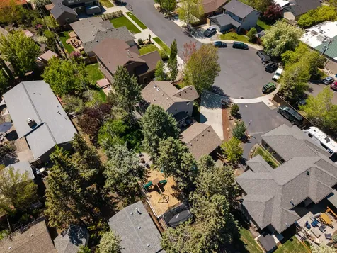 2642 NE Keats Drive Bend OR 97701