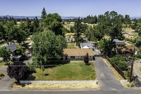 2988 Madrona Lane Medford OR 97501