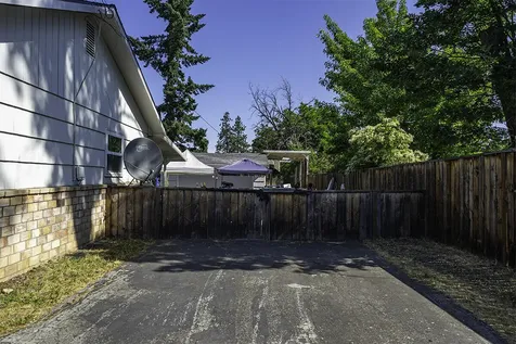 2988 Madrona Lane Medford OR 97501