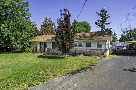 2988 Madrona Lane Medford OR 97501