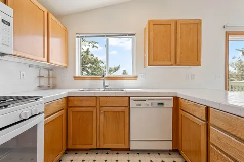 4240 SW Ben Hogan Drive Redmond OR 97756