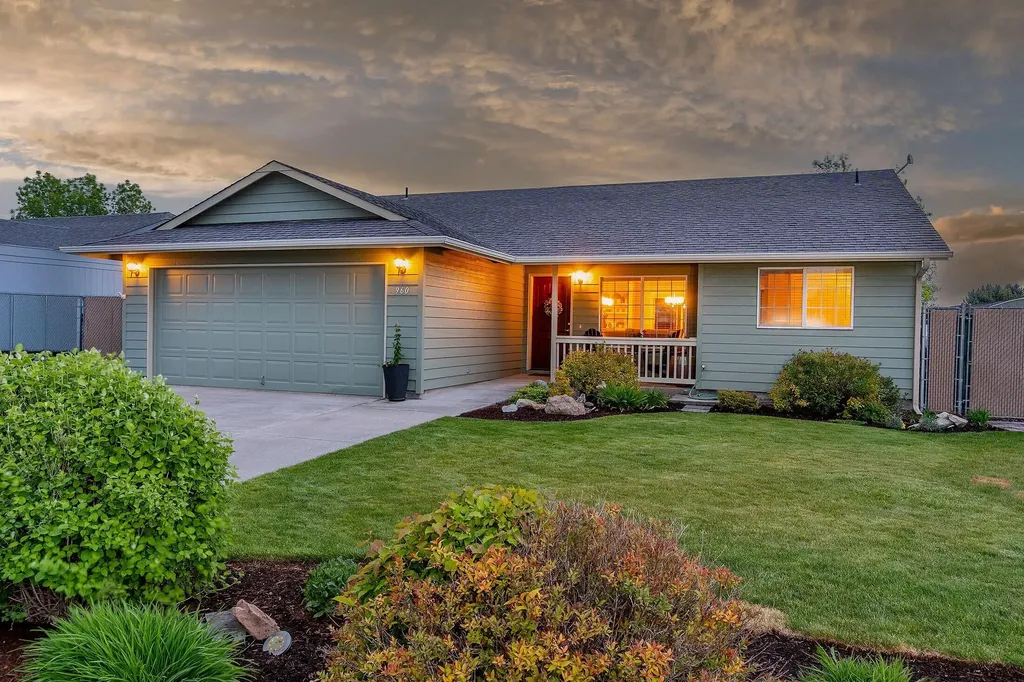 960 NE Manzanita Street Prineville OR 97754