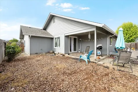 2675 Esther Lane Grants Pass OR 97527