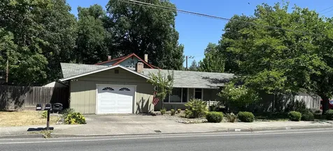 1205 NW Highland Avenue Grants Pass OR 97526