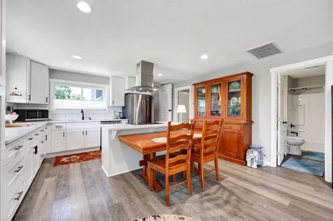 48521 E 1st Street Oakridge OR 97463