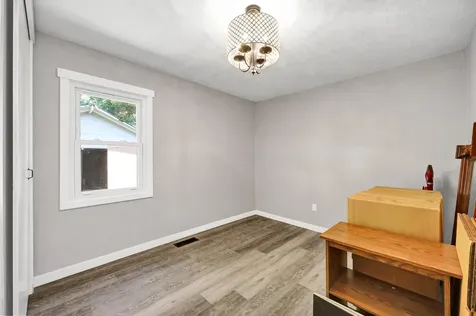 48521 E 1st Street Oakridge OR 97463
