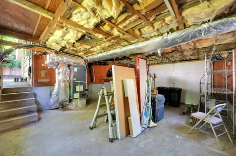 48521 E 1st Street Oakridge OR 97463