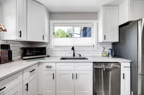 48521 E 1st Street Oakridge OR 97463