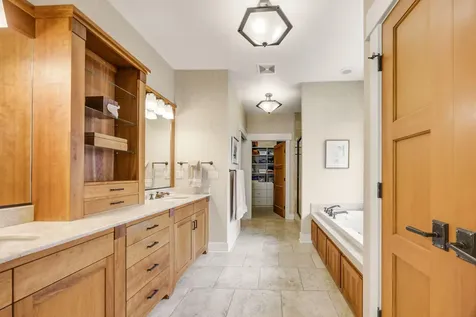 310 High Street Ashland OR 97520