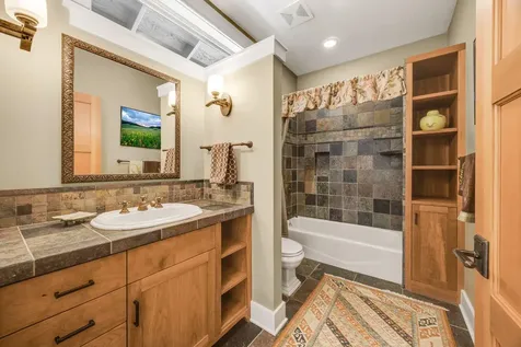 310 High Street Ashland OR 97520