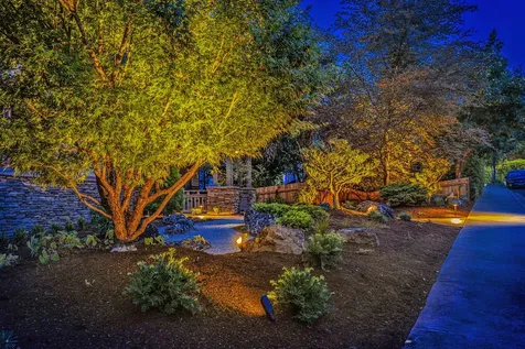 310 High Street Ashland OR 97520