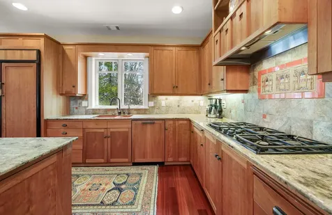 310 High Street Ashland OR 97520