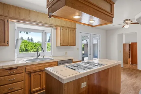 111 Glen Drive Grants Pass OR 97526