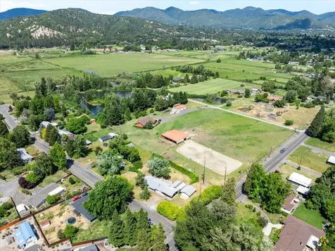 111 Glen Drive Grants Pass OR 97526