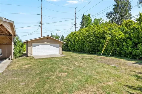 111 Glen Drive Grants Pass OR 97526