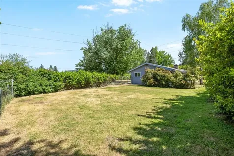 111 Glen Drive Grants Pass OR 97526