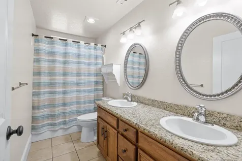 578 Old Waverly Way Eagle Point OR 97524