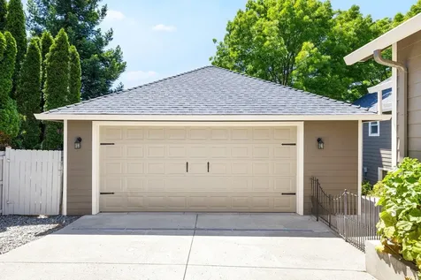 578 Old Waverly Way Eagle Point OR 97524