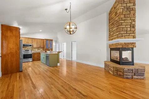 578 Old Waverly Way Eagle Point OR 97524