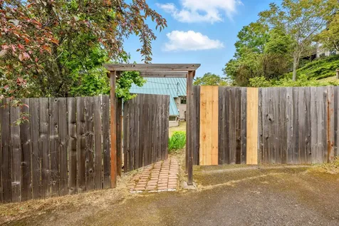 300 Wimer Street Ashland OR 97520