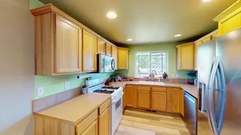 604 NW Green Forest Circle Redmond OR 97756