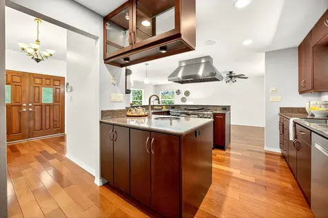 1820 Crestview Drive Ashland OR 97520