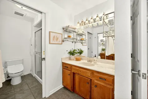 1820 Crestview Drive Ashland OR 97520