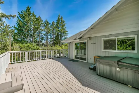 1820 Crestview Drive Ashland OR 97520