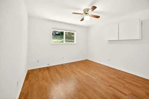 1820 Crestview Drive Ashland OR 97520