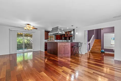 1820 Crestview Drive Ashland OR 97520