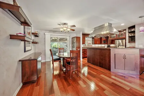 1820 Crestview Drive Ashland OR 97520