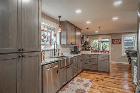 2669 Roberts Road Medford OR 97504