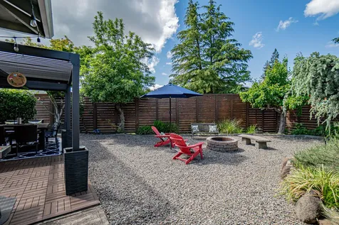 2669 Roberts Road Medford OR 97504