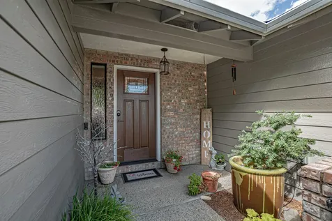 2669 Roberts Road Medford OR 97504