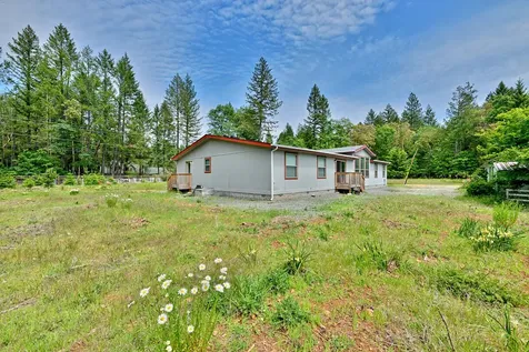 261 White Oak Drive Cave Junction OR 97523