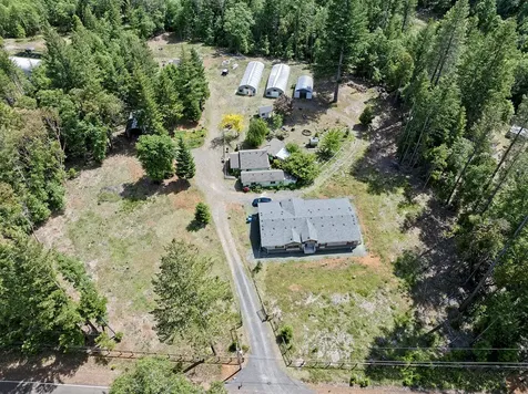 261 White Oak Drive Cave Junction OR 97523